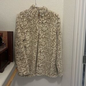 Super soft leopard pull over never been worn new with tags.